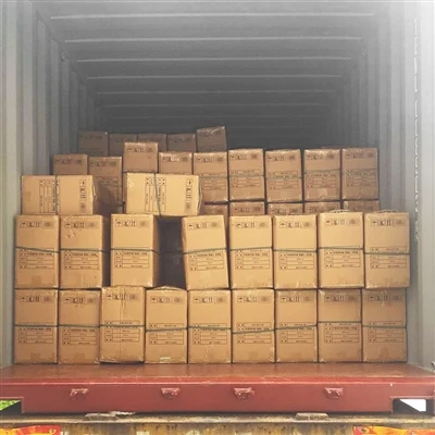 دستکش های میکروفیبر محافظ لباس کار طبق سفارش مشتری ارسال می شود